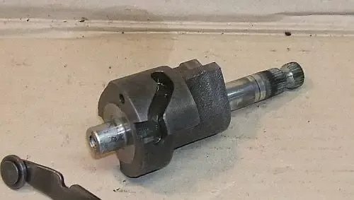 1980 Honda CB900 Custom SHIFT SPINDLE GEARSHIFT 80 81 82 83