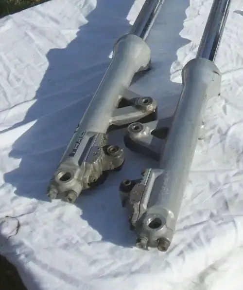 1983 Honda GL1100 GOLDWING FRONT FORK CASE LOWER LEFT AND RIGHT