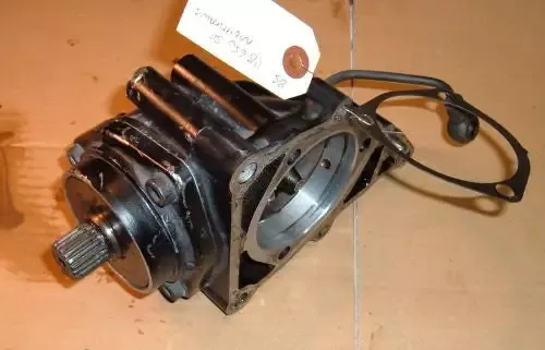 1985 Honda CB650 NIGHTHAWK SIDE GEAR CASE TRANSFER