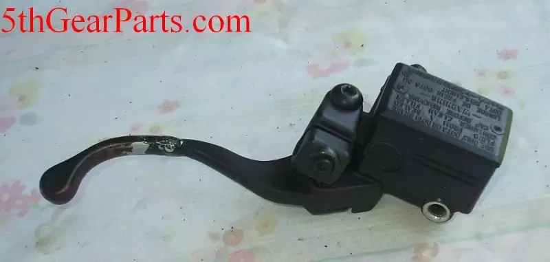 1986 Honda VF500 Interceptor FRONT BRAKE MASTER CYLINDER 84 85 86 Sabre