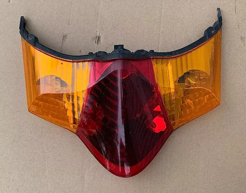 2004 Honda VFR800 Interceptor Tail Light Combination Unit Rear R02 03 04 05